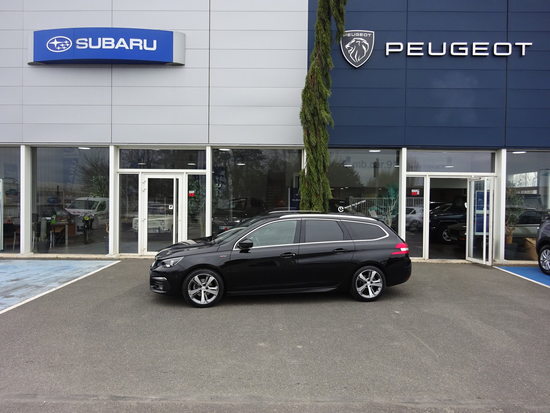 Peugeot 308 (2020) - vue principale